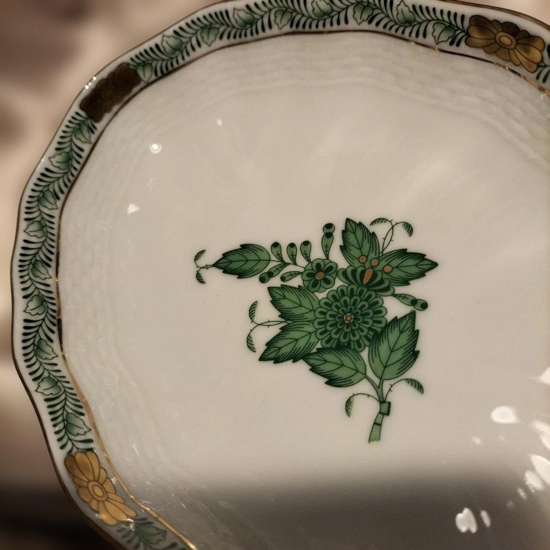 ヘレンド陶磁器の葉と花装飾皿2枚セット