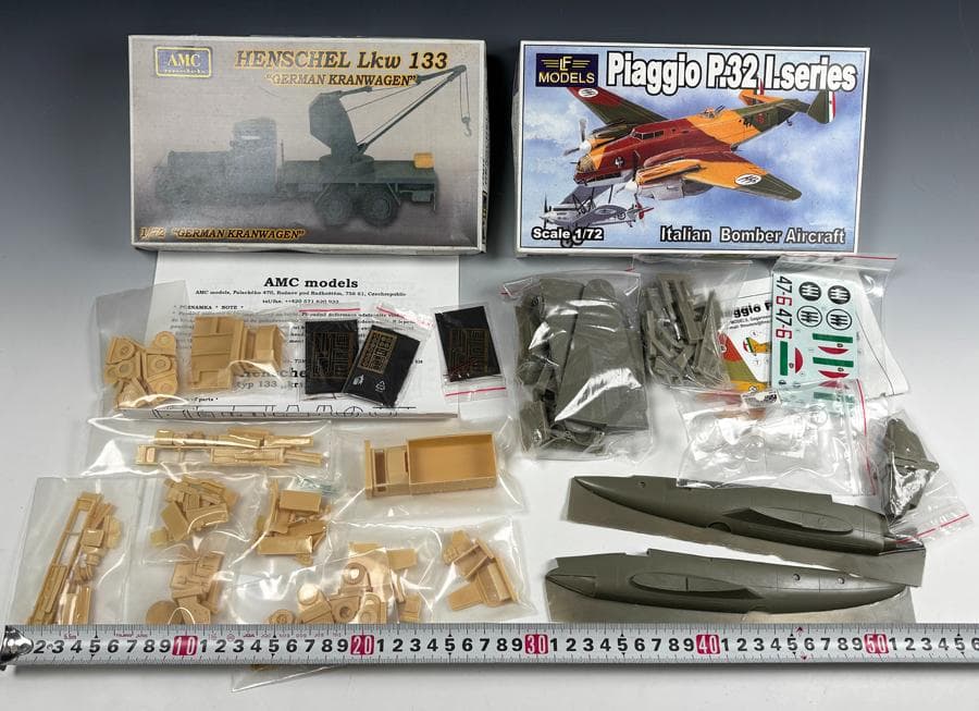 航空機・ヘリコプター Henschel Lkw 133 & Piaggio P.32 I.series