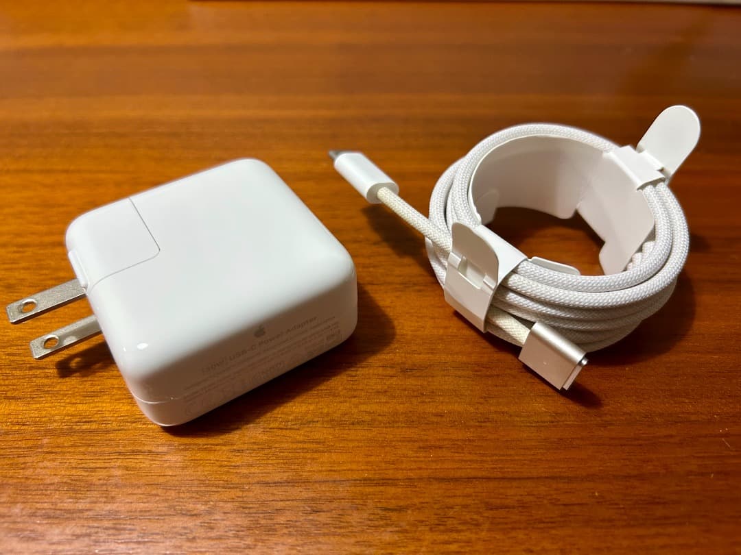 MacBook Air M2 メモリ16GB ストレージ 256GB