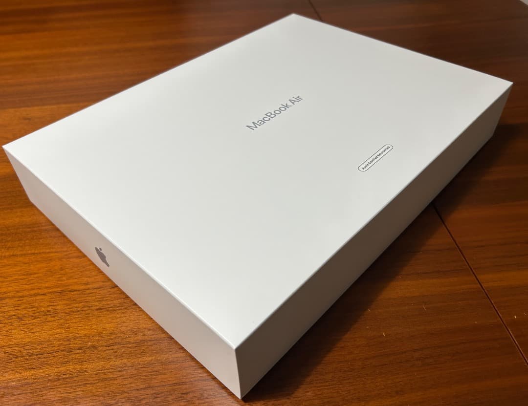 MacBook Air M2 メモリ16GB ストレージ 256GB