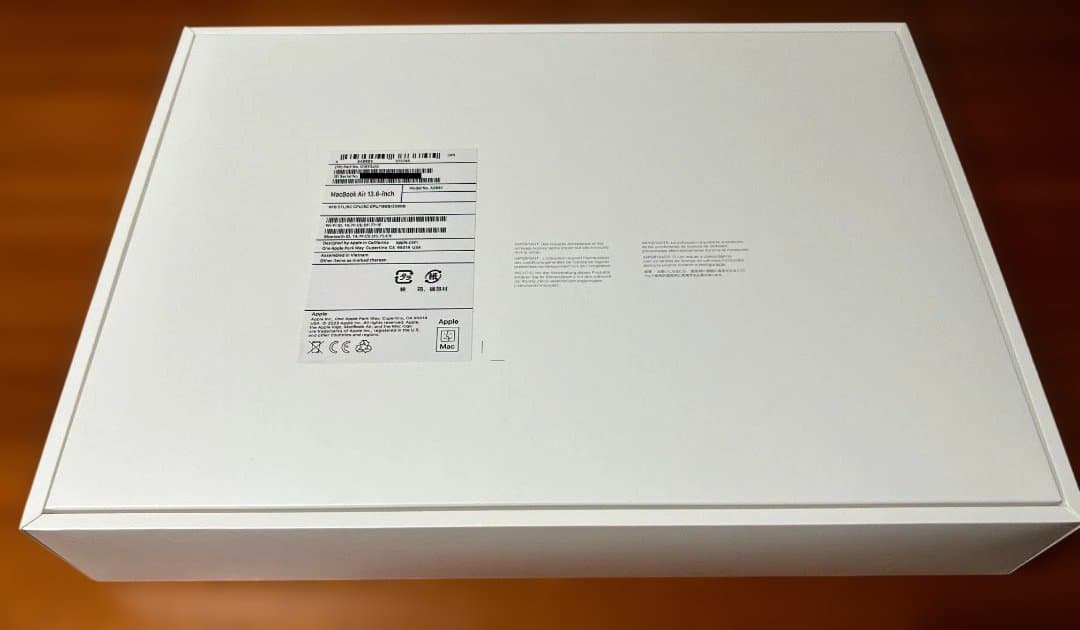 MacBook Air M2 メモリ16GB ストレージ 256GB