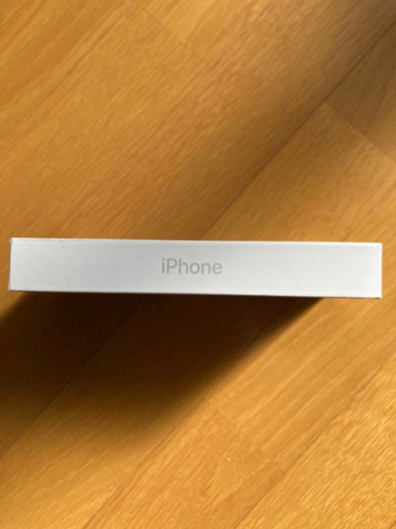 iPhone 16 Plus 256GB ホワイト