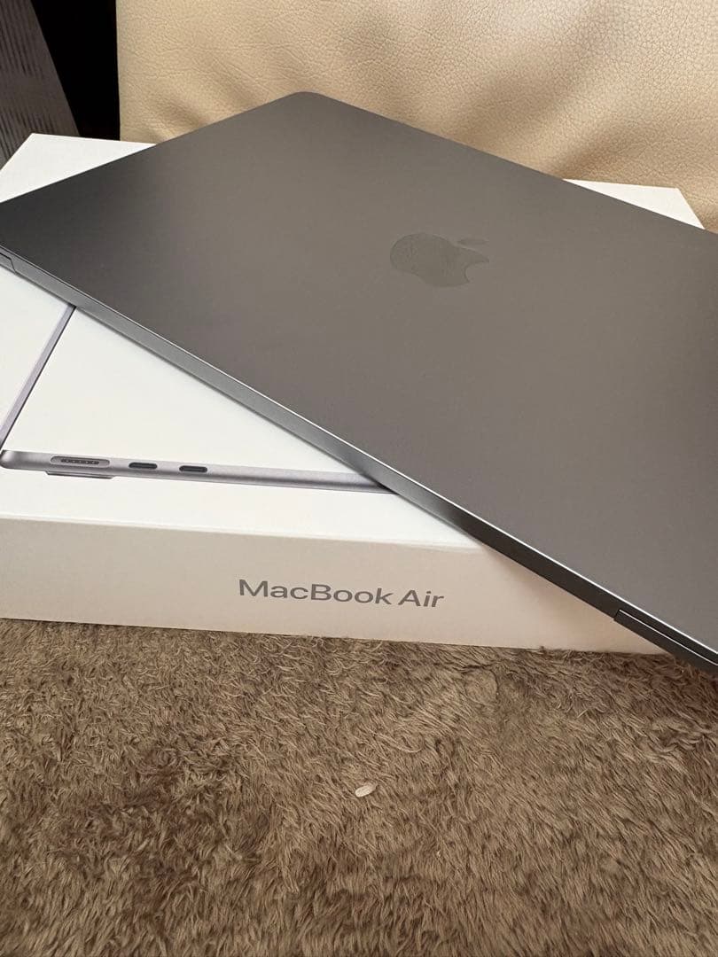 MacBook Air 13.6インチ Apple M2チップ搭載 ジャンク