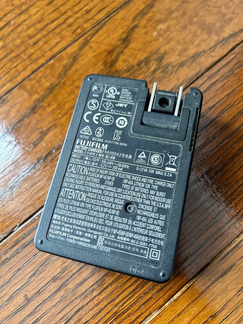 値下げ　動作確認済　FUJIFILM FinePix Z700EXR デジカメ