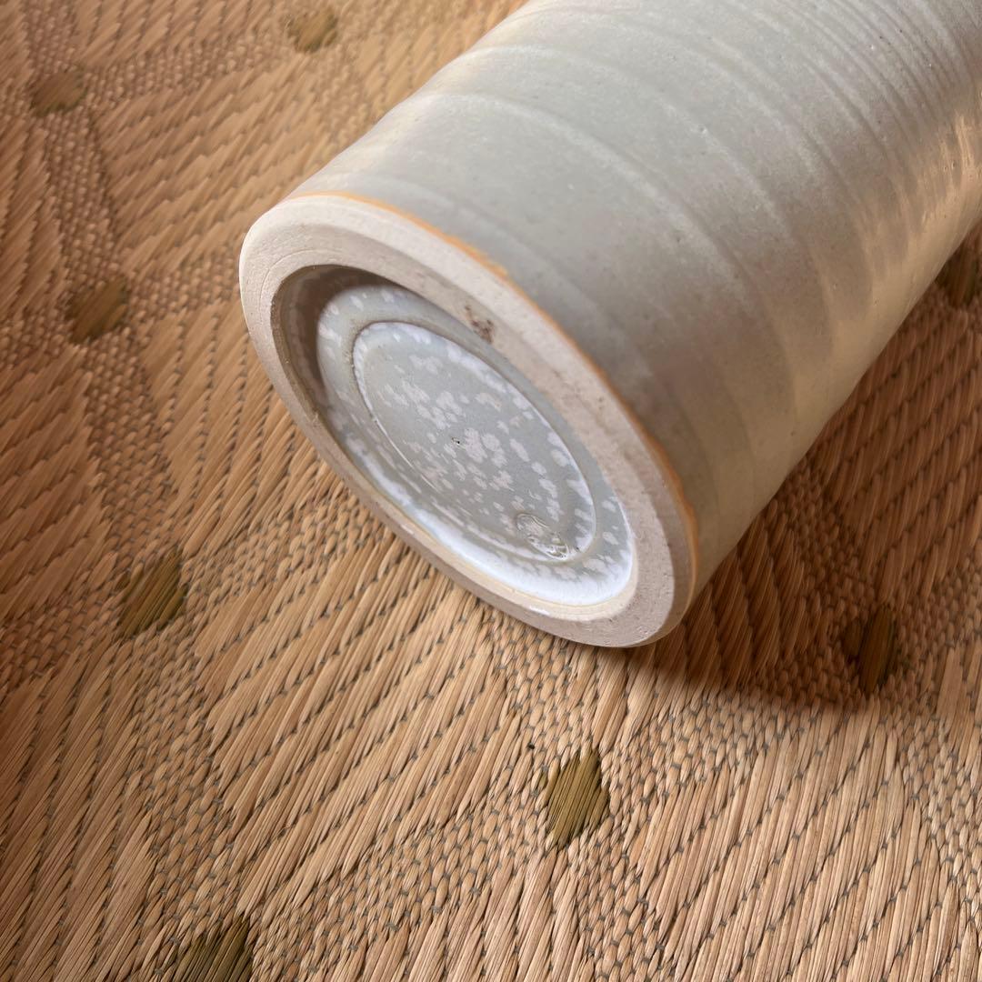 白い陶器の花器 木箱付き