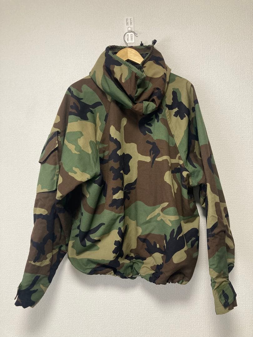 米軍　防毒用ケミカルパーカー　迷彩ジャケット フード付き