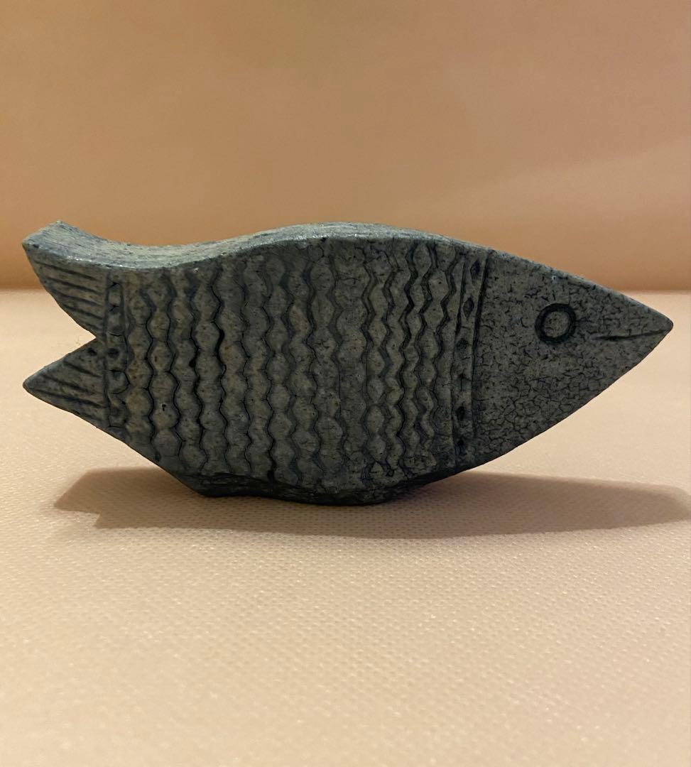 鹿児島睦さん 青い魚 置物①