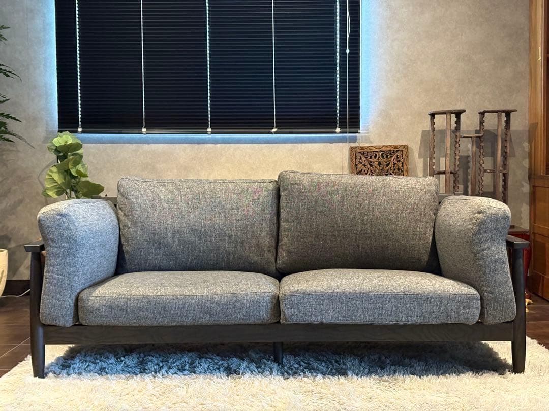 FUJIEI 富士栄　モダン　2Pソファ　アームソファ　リビング　ブラック　HZ