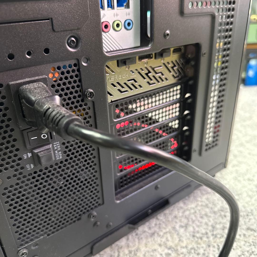 T*止様 ENERMAX PABYS ECB-PB30 PCケース ブラック 格