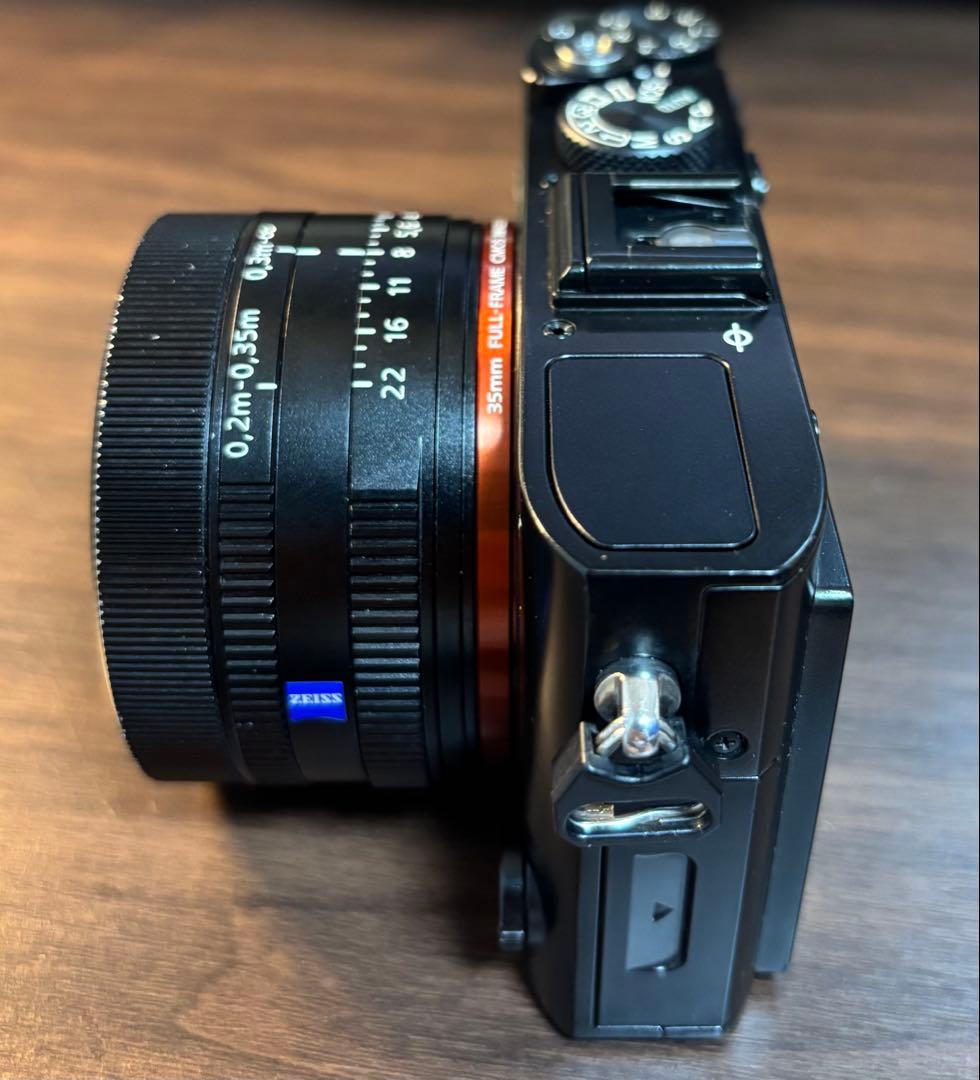 デジタルカメラ SONY RX1 Carl Zeiss 35mm f/2.0