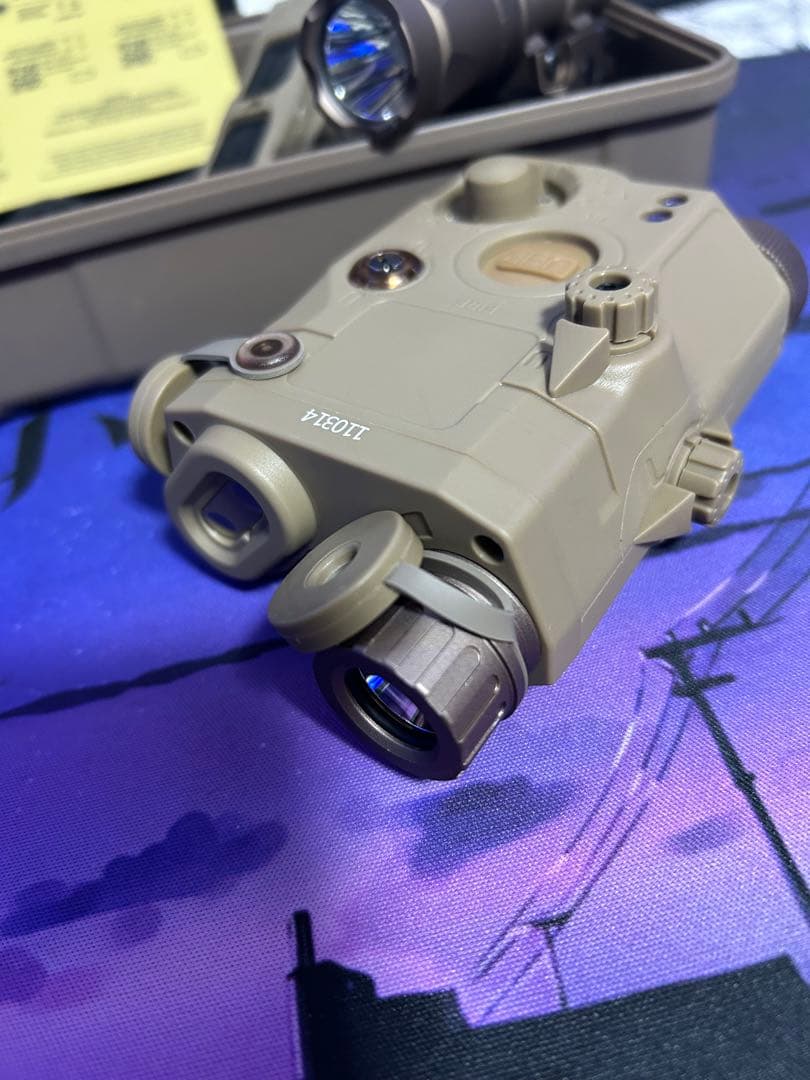 最安値！ 新品 Wadsn製 IR搭載 M-lock対応 ライトセット