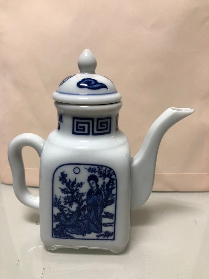 可愛いのお酒入れ物3種