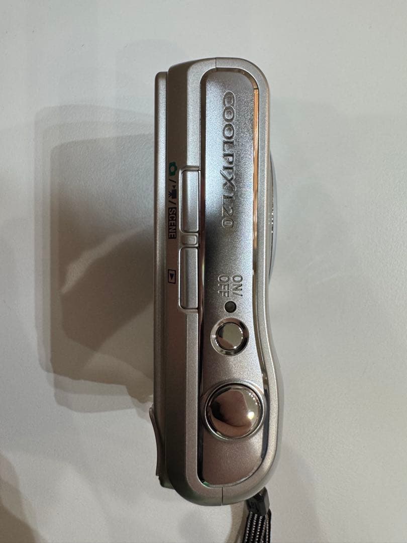 【雀⭐︎】Nikon COOLPIX L20 動作確認済み 乾電池使用