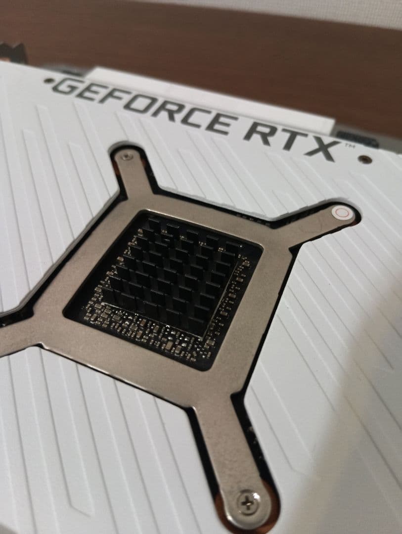 グラフィックボード・グラボ・ビデオカード ASUS ROG STRIX RTX 3090 WhiteEdition