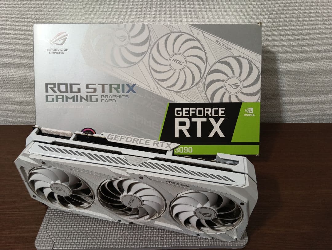 グラフィックボード・グラボ・ビデオカード ASUS ROG STRIX RTX 3090 WhiteEdition