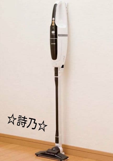 コードレスサイクロン掃除機　軽量