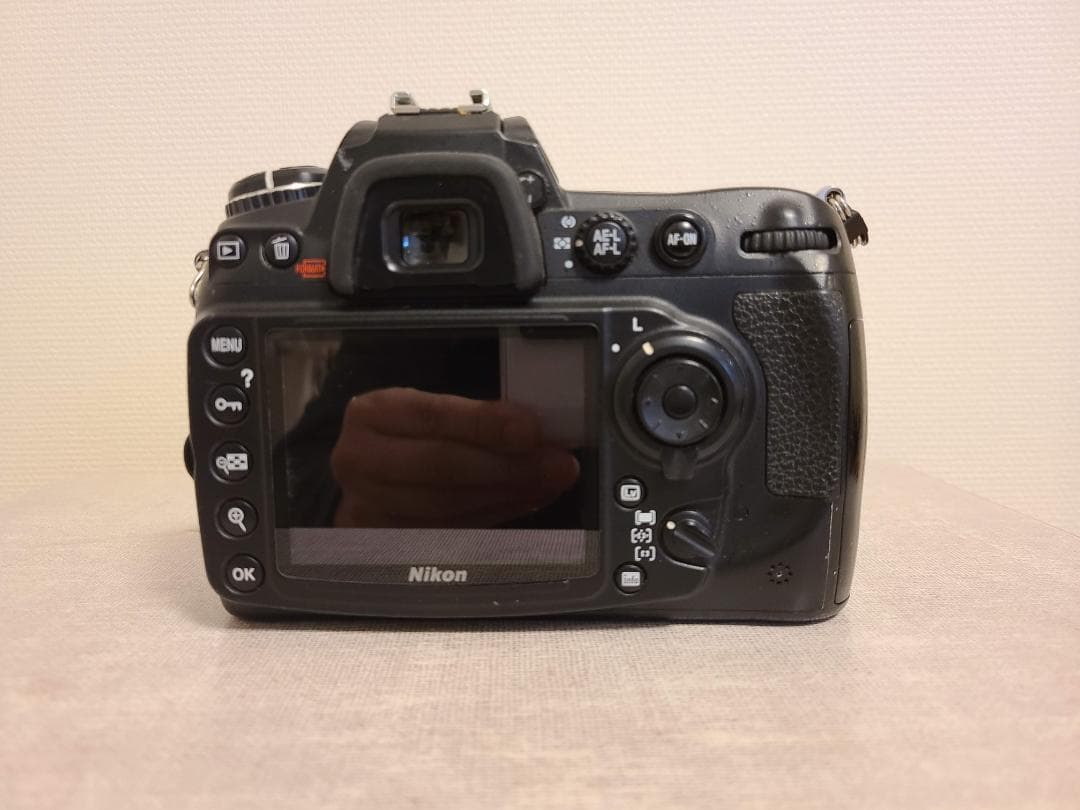 【まだ使えるけど】Nikon D300s【ジャンク】