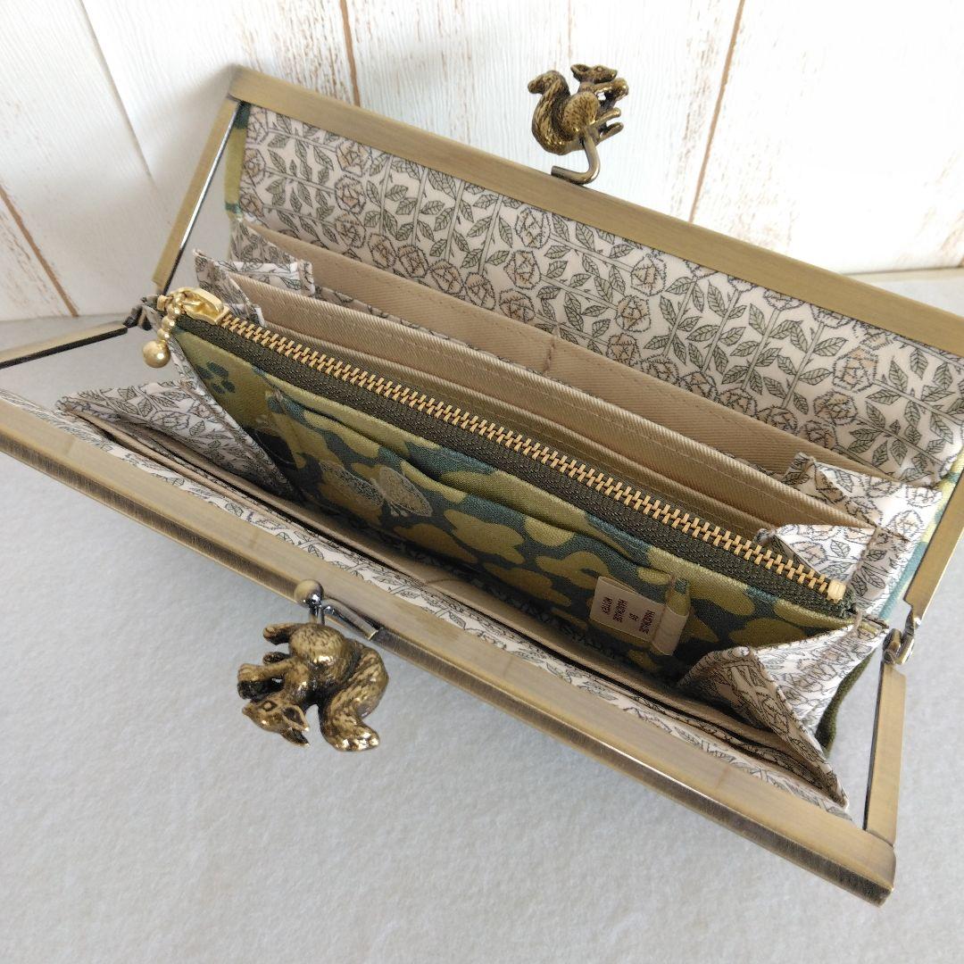 ミナペルホネン hanaco+choucho(カーキ) リス浮足がま口長財布