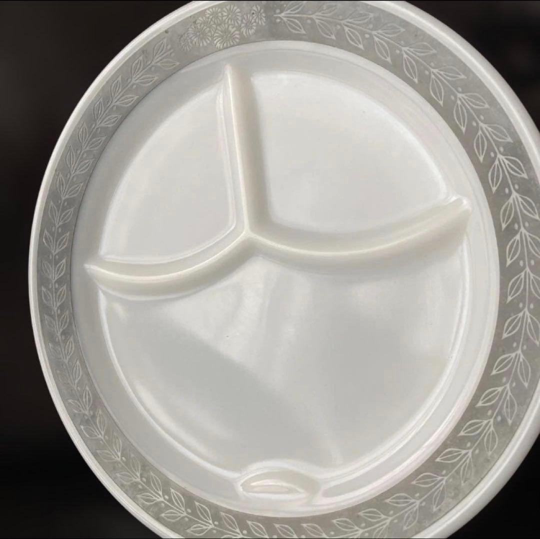 パイレックス ローレルリーフ グレー 3コンパートメント プレート 2枚セット