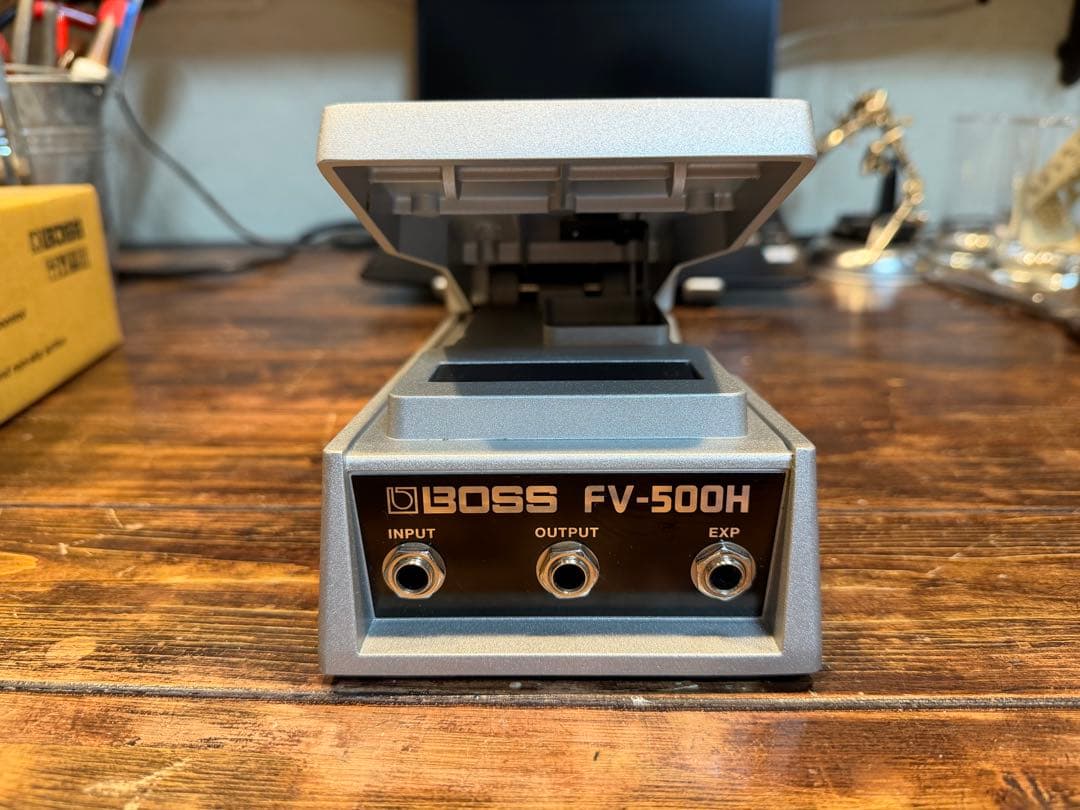 美品　BOSS　FV-500H　ボリュームペダル　箱、説明書付