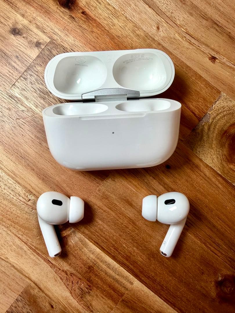 【美品・イヤーチップ新品】AirPods Pro 2