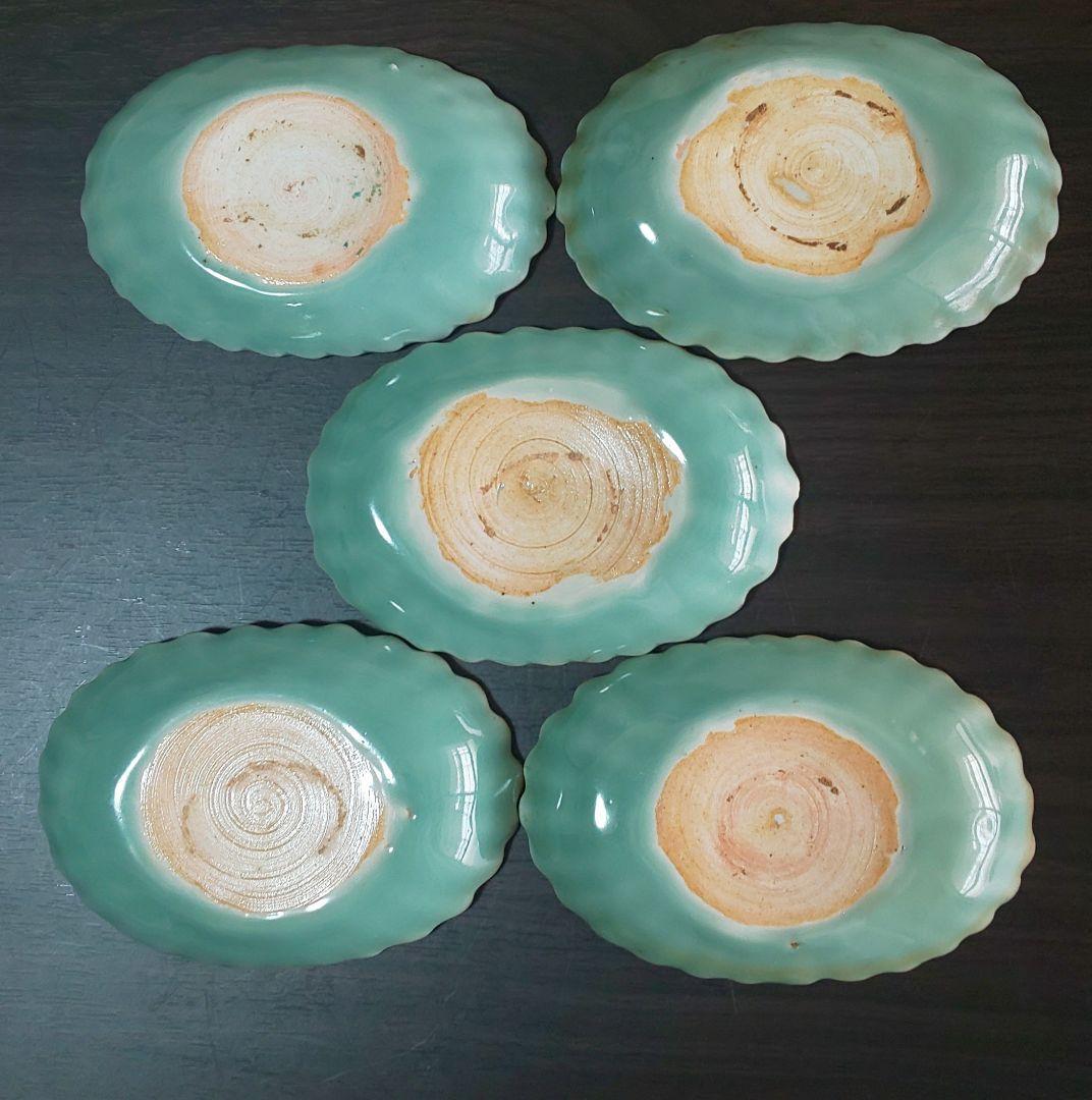 古伊万里 青磁 手書色絵染付 牡丹蝶文 菊花長皿 木箱入