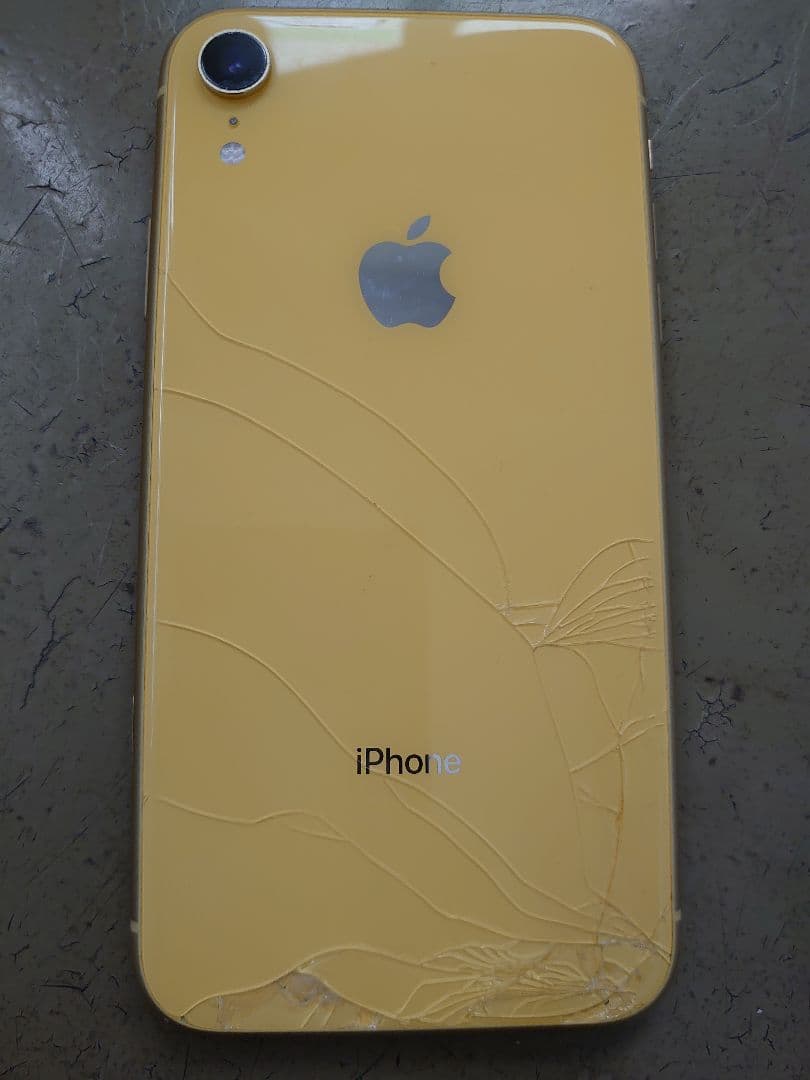 スマートフォン本体 iPhone XR Yellow 64 GB docomo