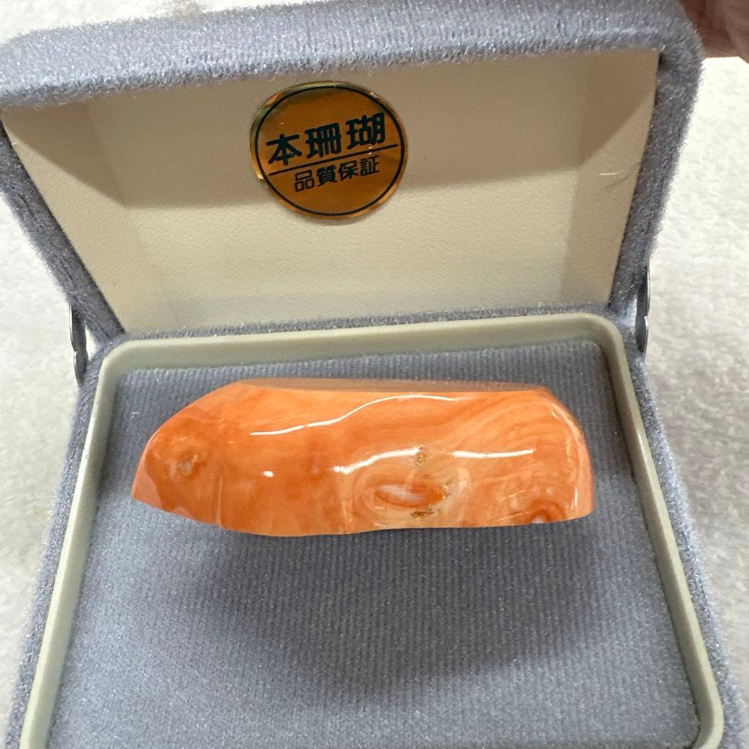 国産　天然桃珊瑚彫刻のアクセサリー