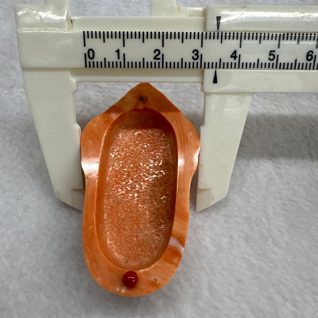国産　天然桃珊瑚彫刻のアクセサリー