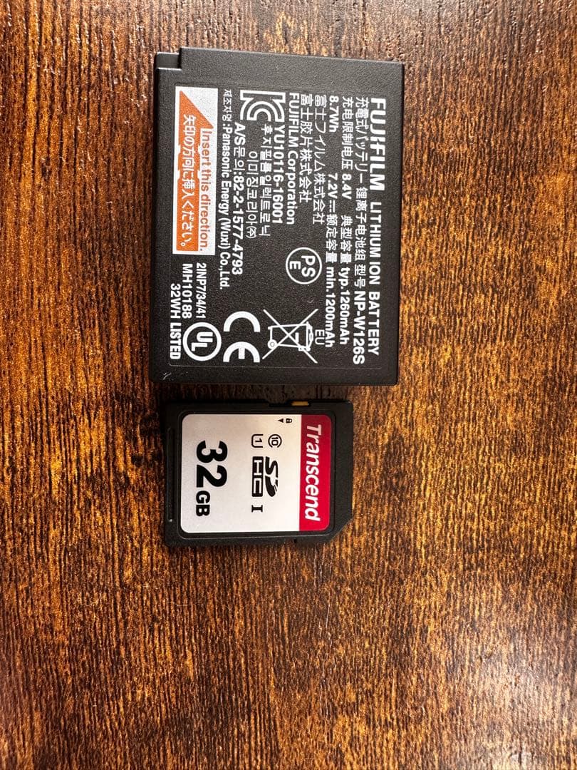 富士フィルム X-A5 ミラーレスカメラ レンズ付き