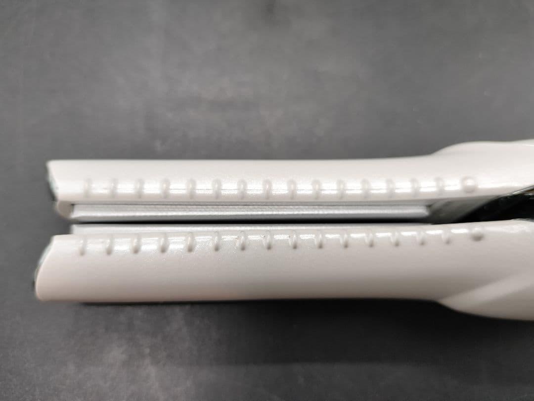 ‪✿SSR ReFa フィンガーアイロン RE-A102A ホワイト