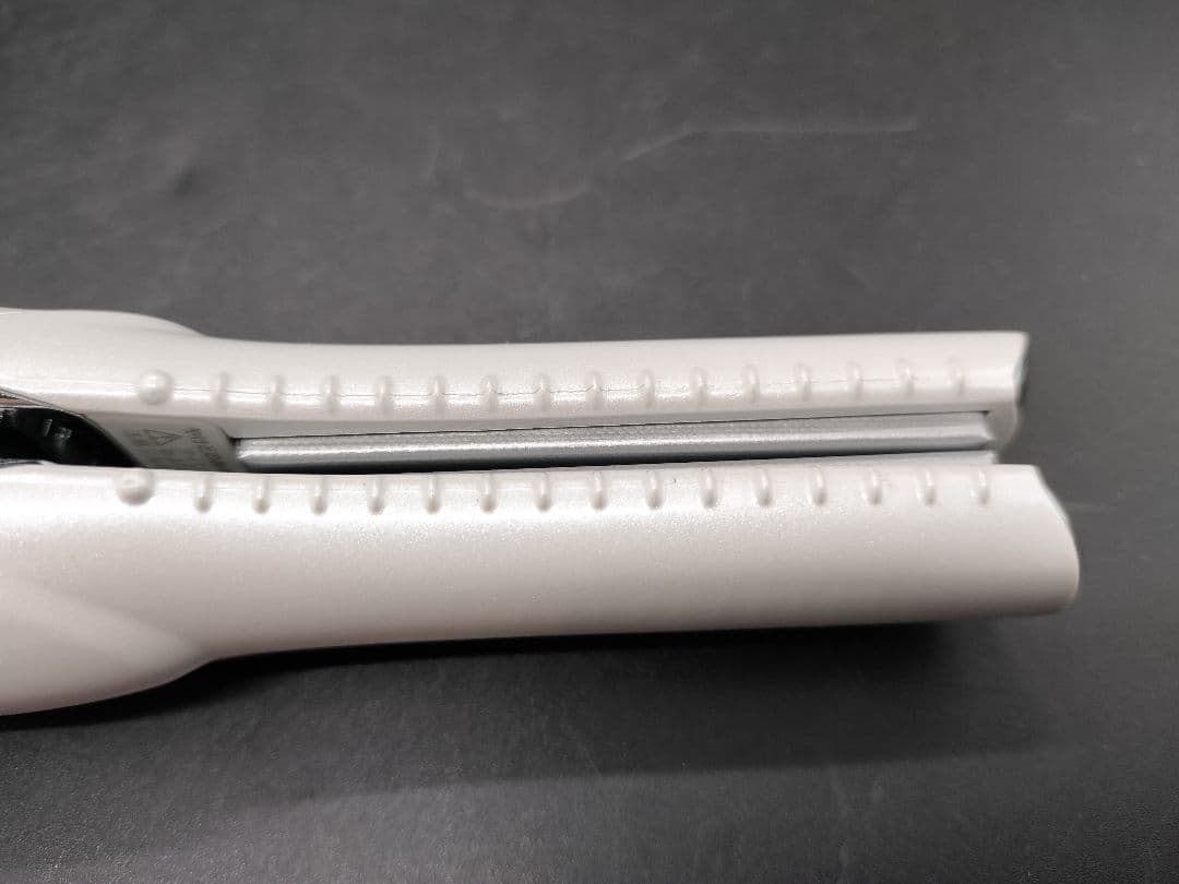 ‪✿SSR ReFa フィンガーアイロン RE-A102A ホワイト