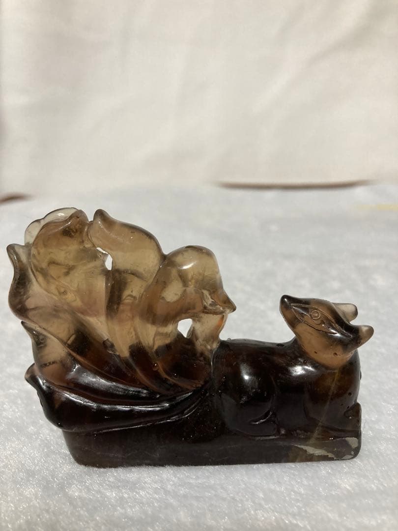 九尾の狐の彫刻置物 スモーキークォーツ