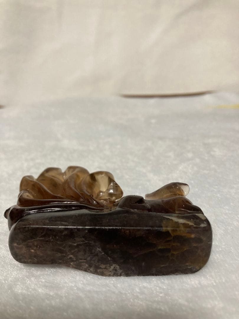 九尾の狐の彫刻置物 スモーキークォーツ