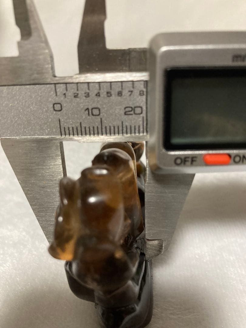 九尾の狐の彫刻置物 スモーキークォーツ