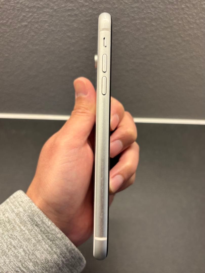 Apple iPhone XR ホワイト 128GB 本体