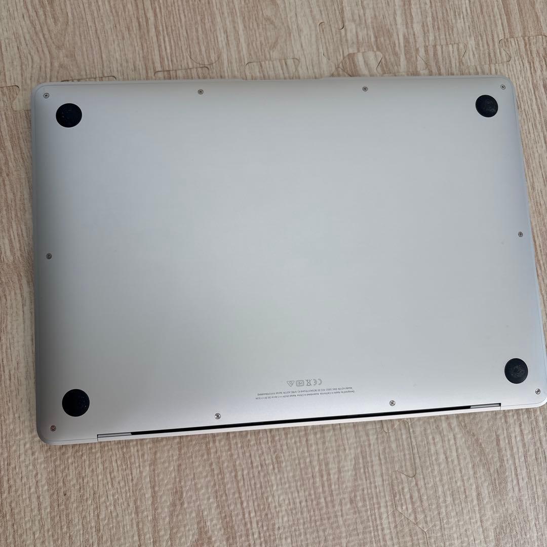 Apple MacBook Air 13インチ シルバー 2020