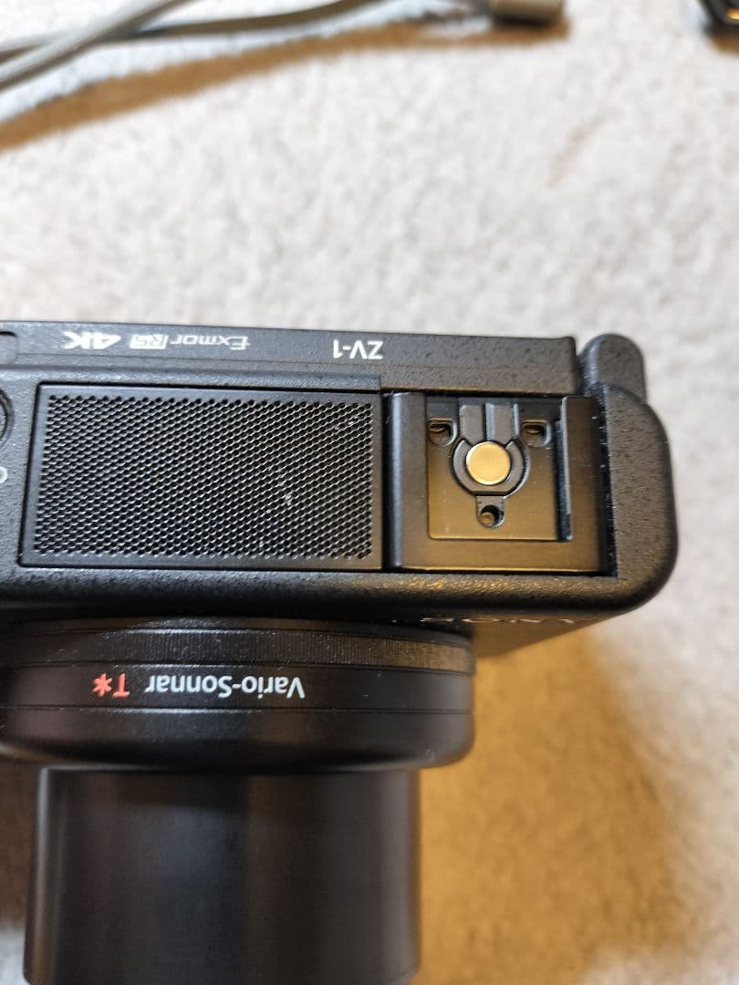 K*e様 Sony ZV-1 デジタルカメラ 本体　おまけ付