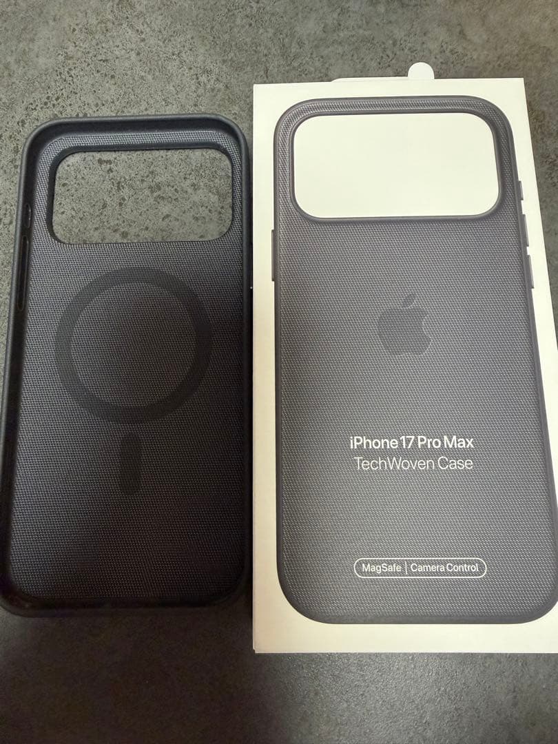 MagSafe対応 iPhone 17 Pro Max ケース ブラック　傷あり