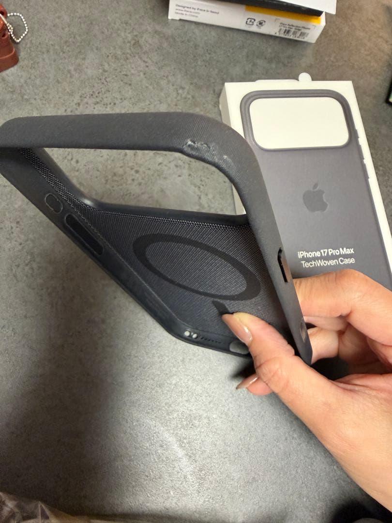 MagSafe対応 iPhone 17 Pro Max ケース ブラック　傷あり