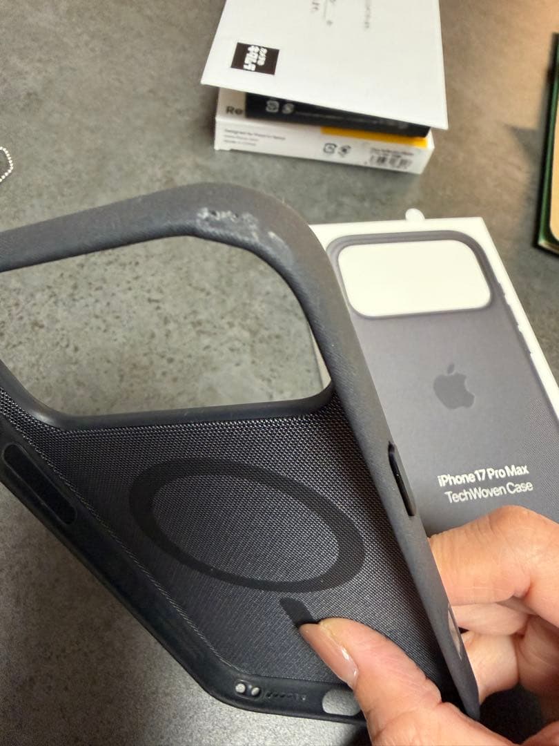 MagSafe対応 iPhone 17 Pro Max ケース ブラック　傷あり