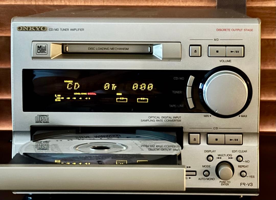 レア美品！整備済み動作品 オンキョーCD/MDチューナーアンプFR-V3送料込み