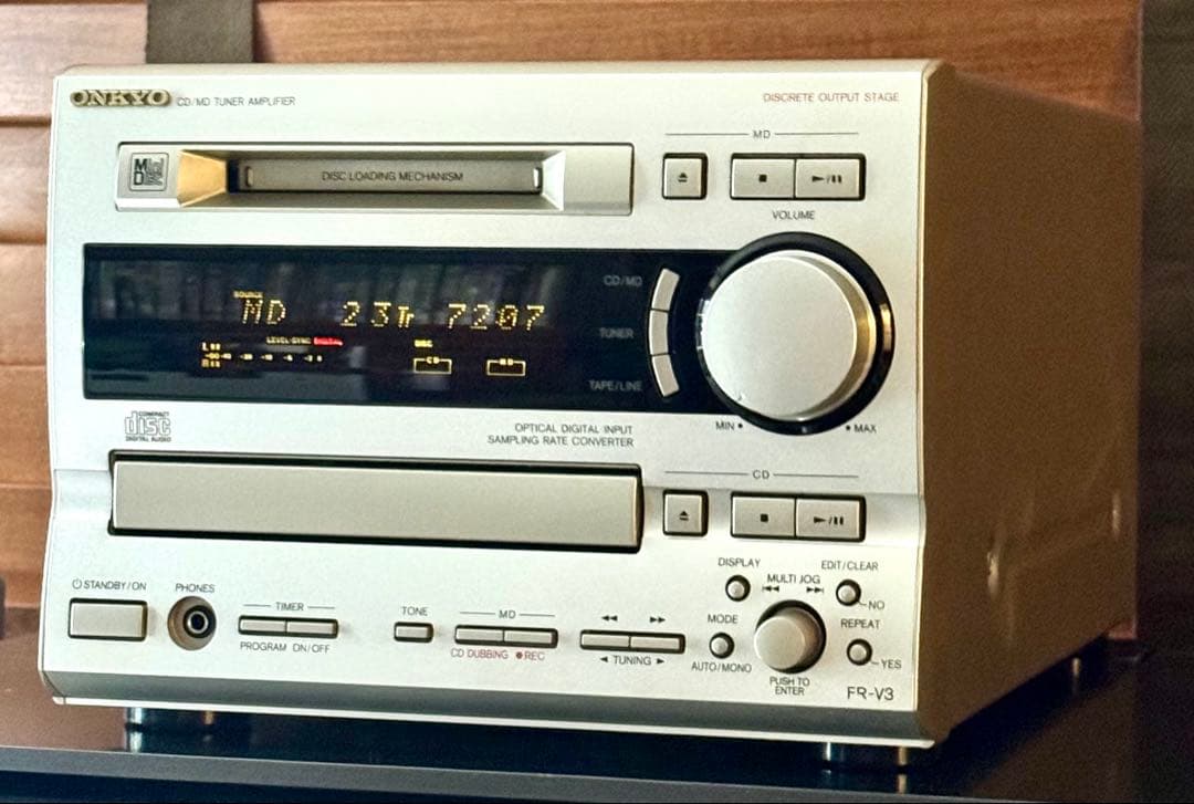 レア美品！整備済み動作品 オンキョーCD/MDチューナーアンプFR-V3送料込み