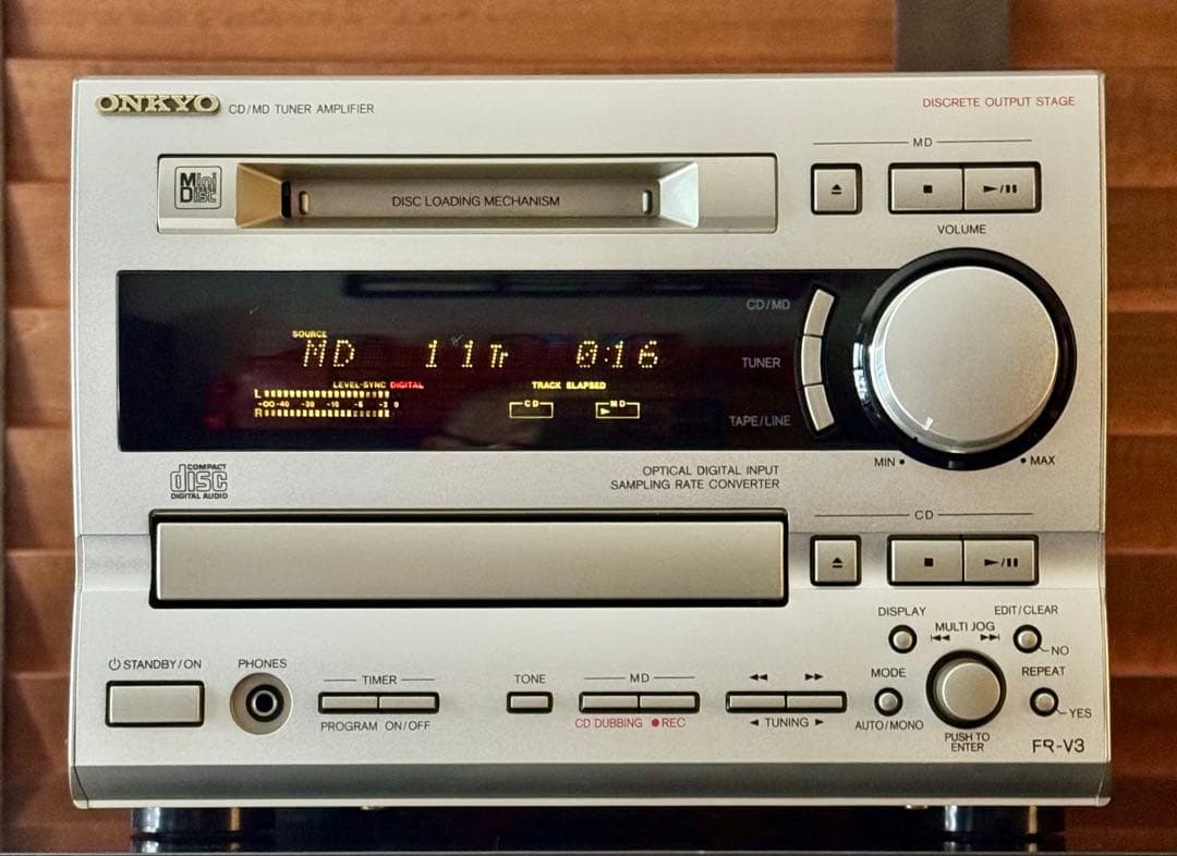 レア美品！整備済み動作品 オンキョーCD/MDチューナーアンプFR-V3送料込み