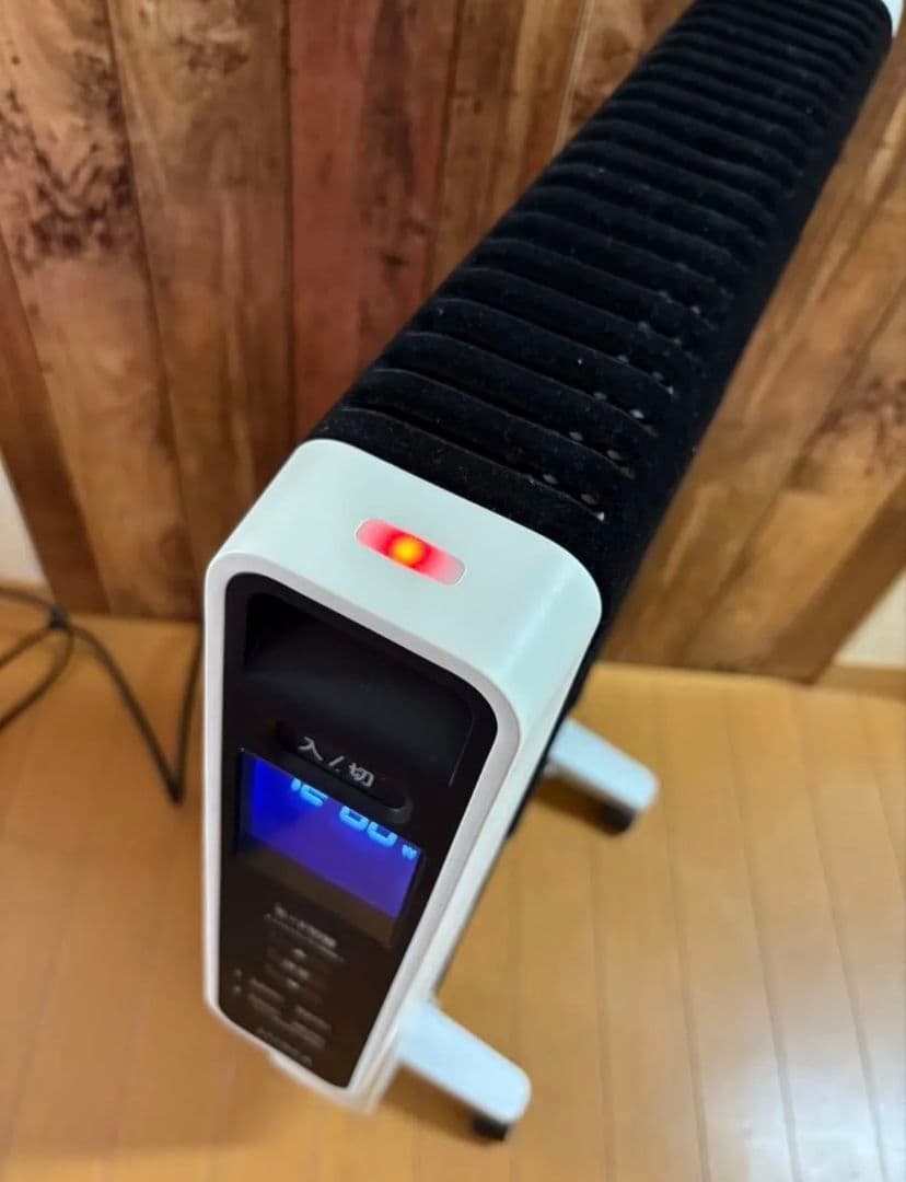 シロカ　遠赤軽量ヒーター　SN−M351 2023年製