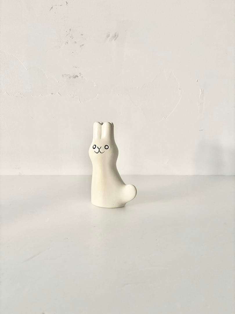 【美品】鹿児島睦　En Liten Van 　Rabbit　ホワイト