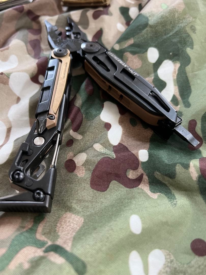 未使用レザーマンmulti toolツールMUT軍用特殊工具EOD携帯プライヤー