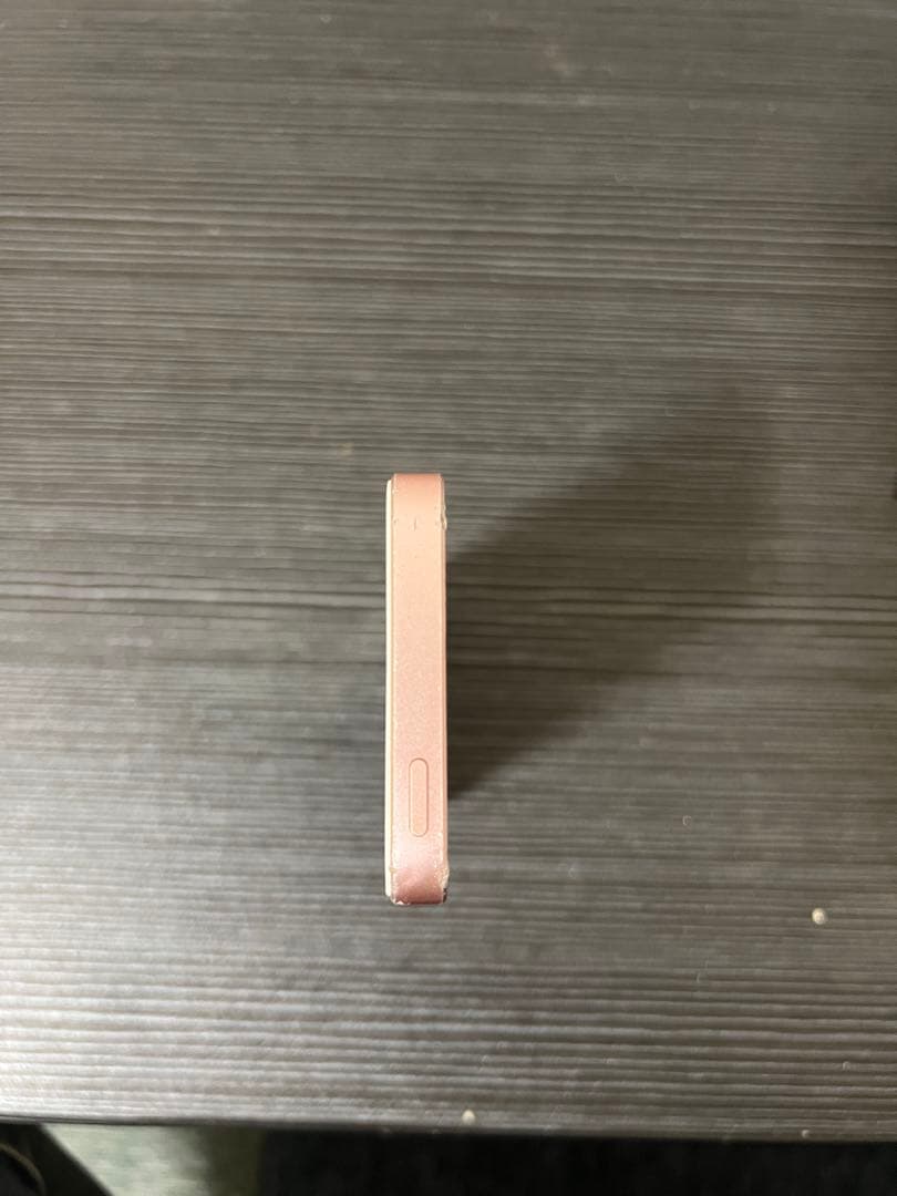 iPhone SE 第１世代ローズゴールド64GB
