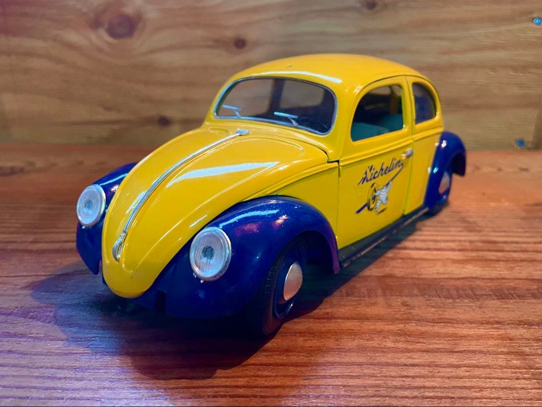 ソリオ　ミシュラン VWビートル型ミニカー 1/17