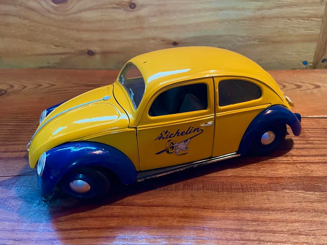 ソリオ　ミシュラン VWビートル型ミニカー 1/17